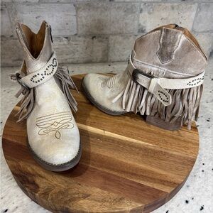 Sterling River leather Fringed Western Ankle Boots